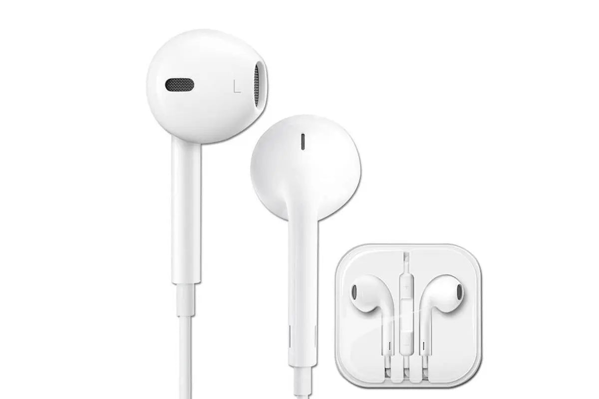 APPLE EarPods with 3.5mm Headphone Plug