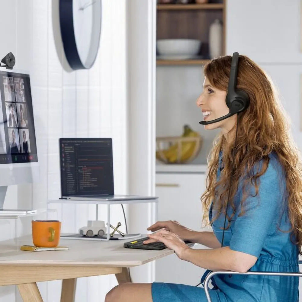 Logitech H390 USB-A Wired Headset, Noise‑Cancelling Mic, In‑Line Controls, PC/Chromebook Compatible – Black