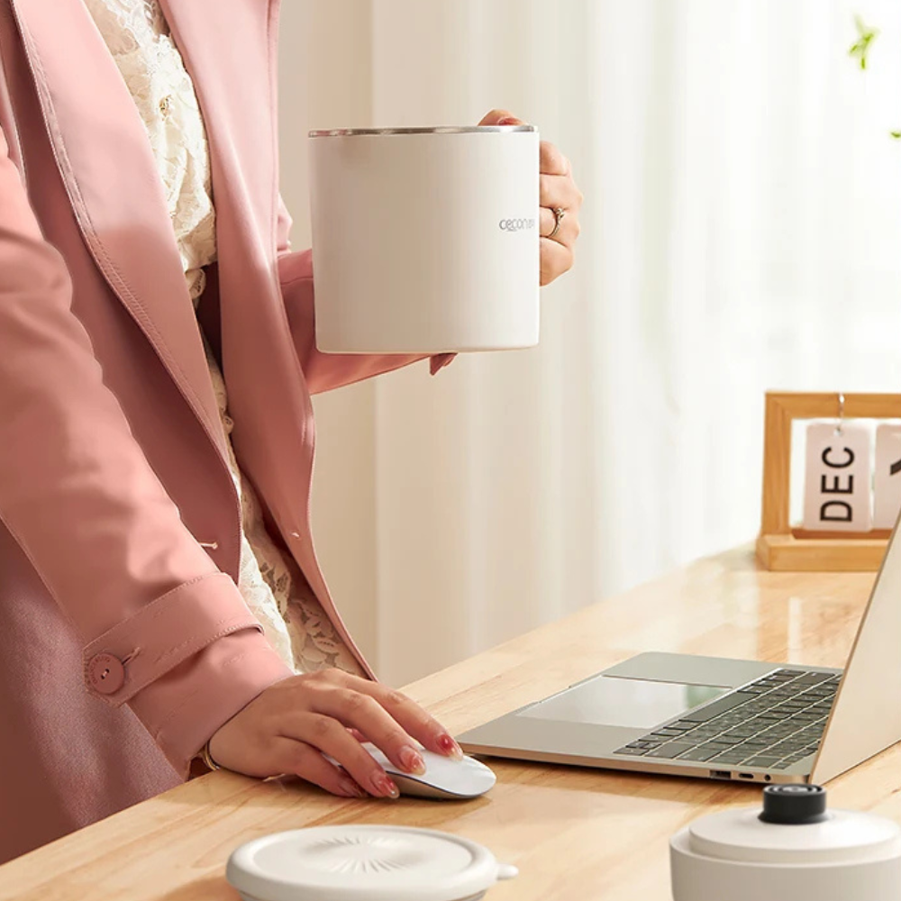 Cecon Electric Kettle, 1.5L Capacity, BPA-Free Silicone, Rapid Boil, 1000W Power