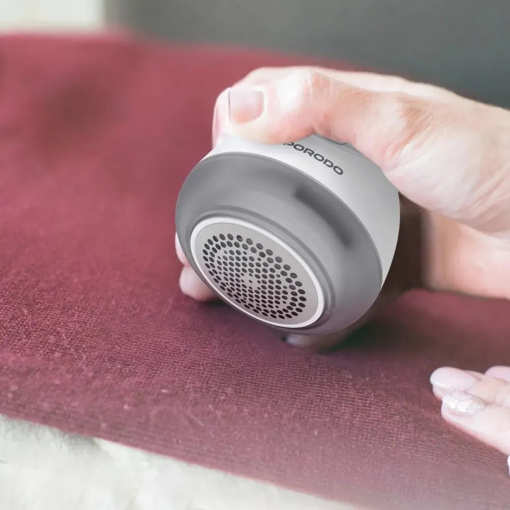 Porodo Lifestyle Fabric Shaver Lint & Bobbles Remover with 7200RPM Motor, 6 Knives, 600mAh Battery & USB-C Charging – White