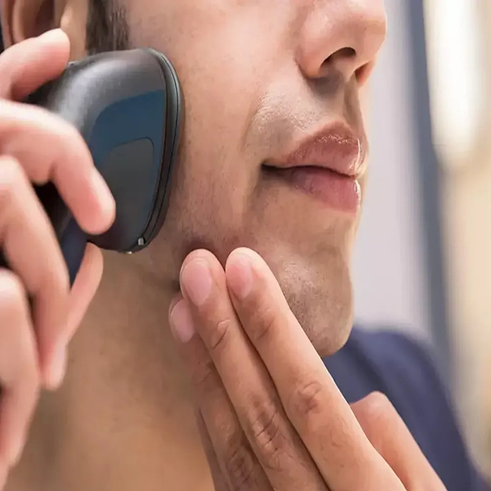 Philips Aqua Touch Wet/Dry Shaver With 3D Floating Heads 1000W
