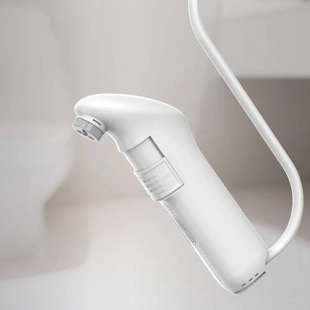 Green Lion Compact Converging Bidet Pro, Portable Rechargeable Personal Water Sprayer, Adjustable Spray Modes, 2-Speed Flow, 2.3L Water Tank