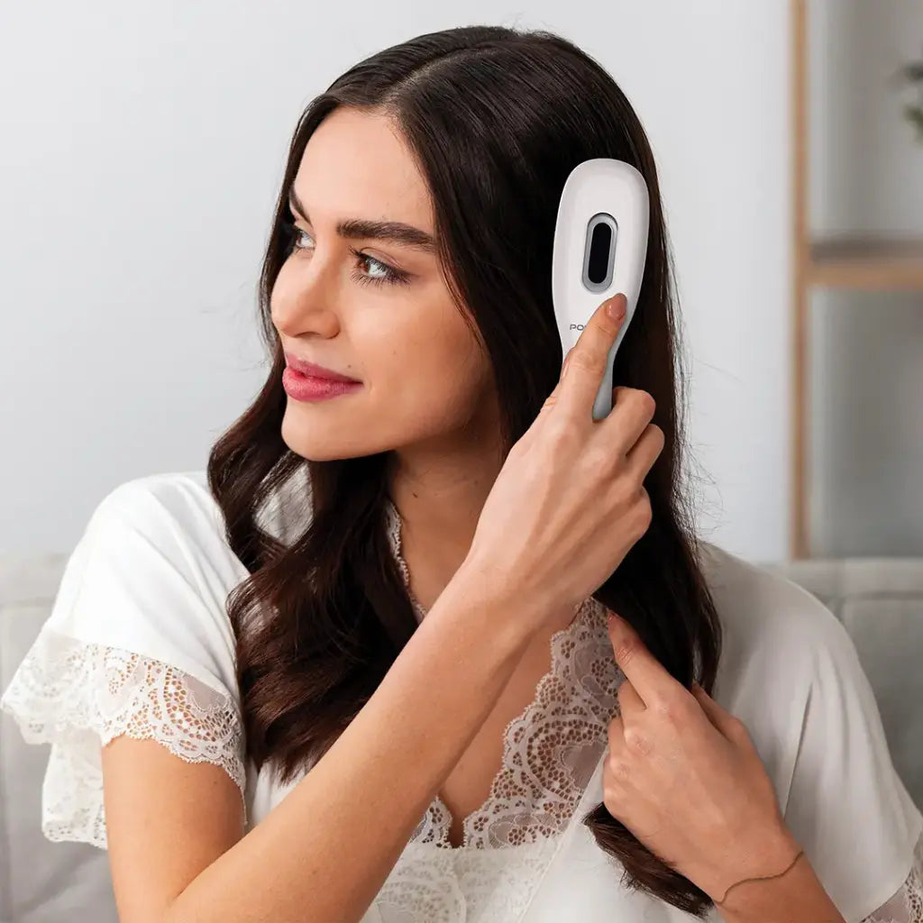 Porodo Light Therapy Scalp Massager Comb with 8mL Oil Container - White